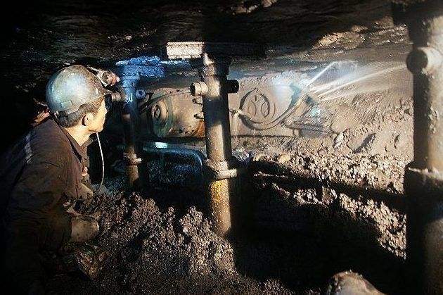 安全體制與煤礦安全 安全體制與煤礦安全